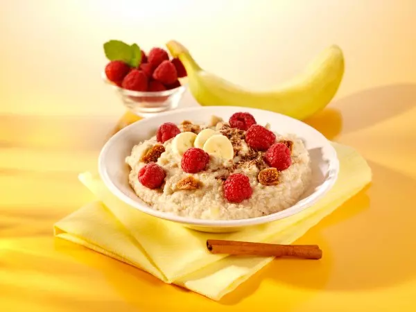 BIO MorgenStund® porridge di miglio e grano saraceno con frutta e semi